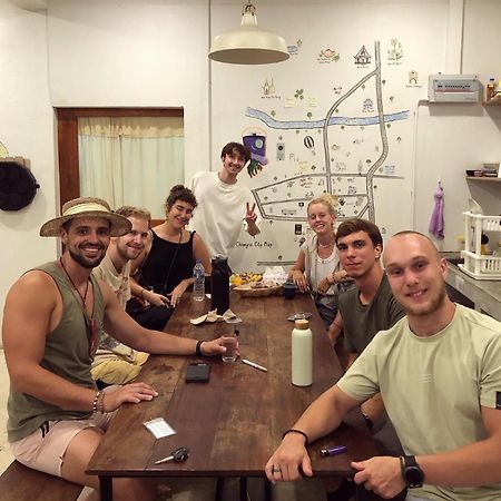 Together Backpackers Hostel 치앙라이 외부 사진