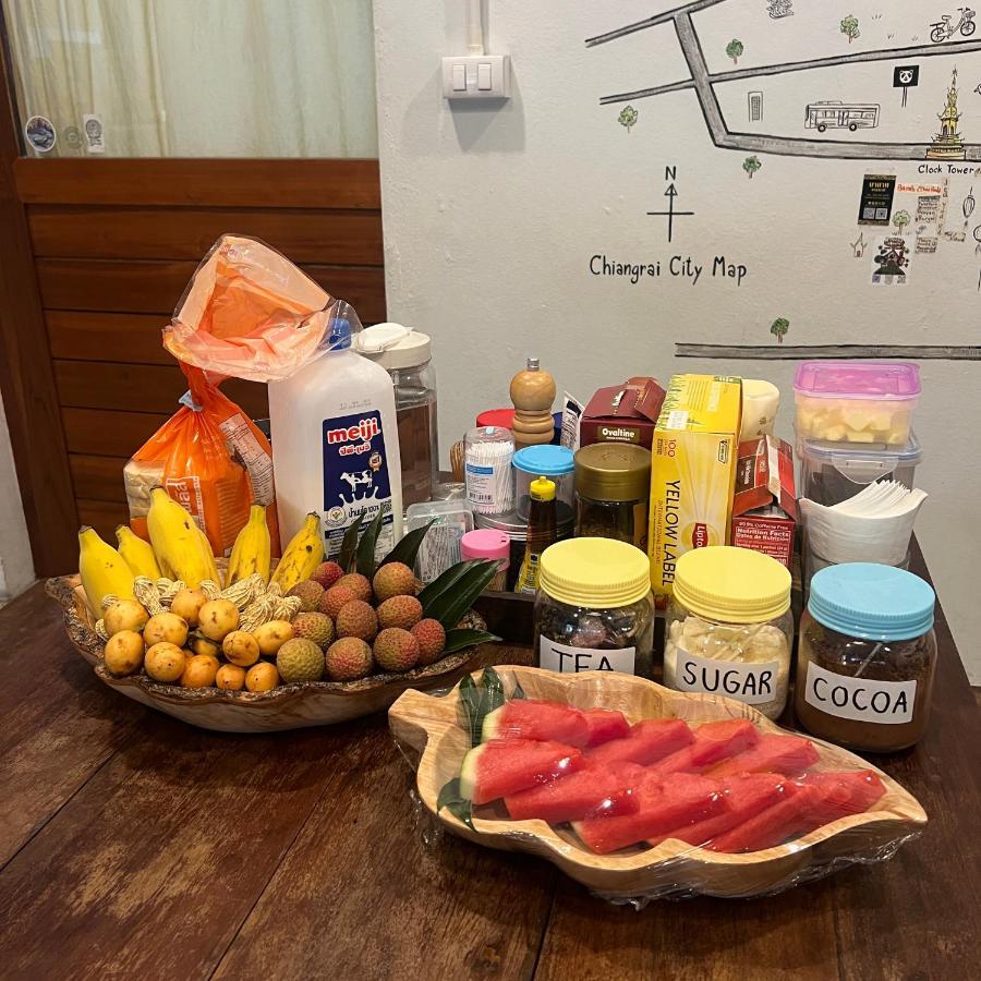 Together Backpackers Hostel 치앙라이 외부 사진